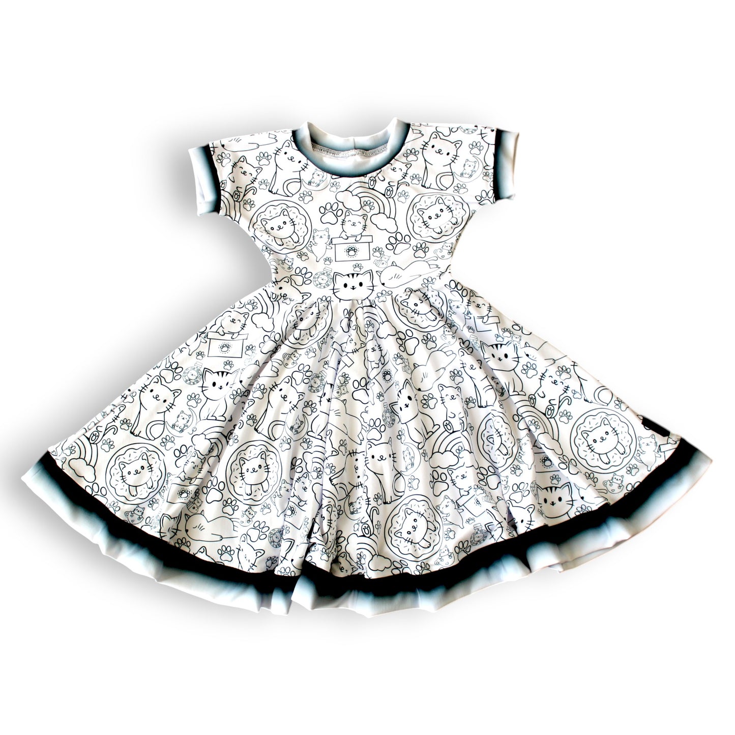 Robes - Chats à colorier